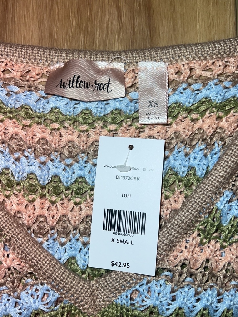 Willow Root - V-Neck Pastel Stripe Sweater - Picture 4 of 4